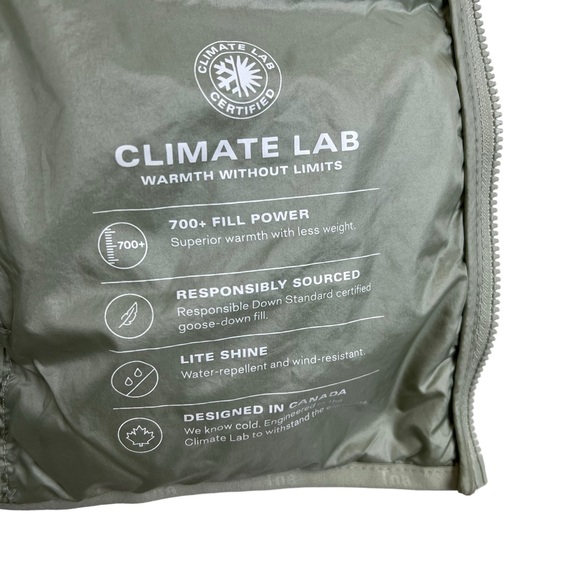 Aritizia | TNA | The New Little Puff | Size Large | Green | Packable | Hooded - Picture 7 of 12